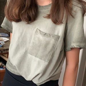 Short sleeved tee with pocket